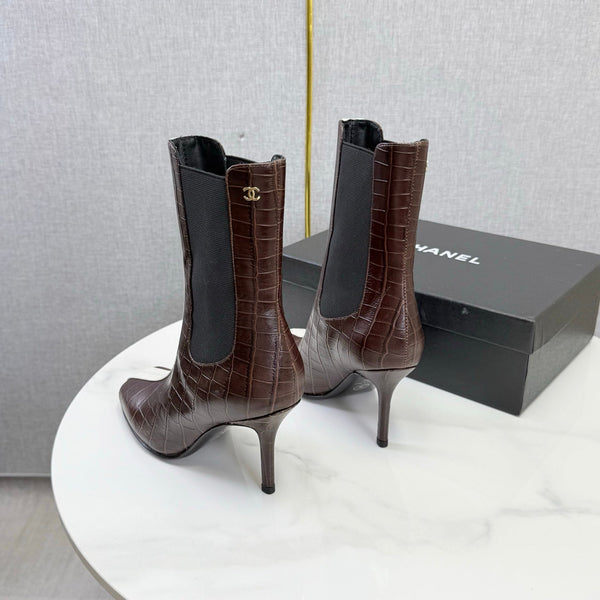 CC 26s Metiers d'Art Boot Coffee Embossed Leather 904448