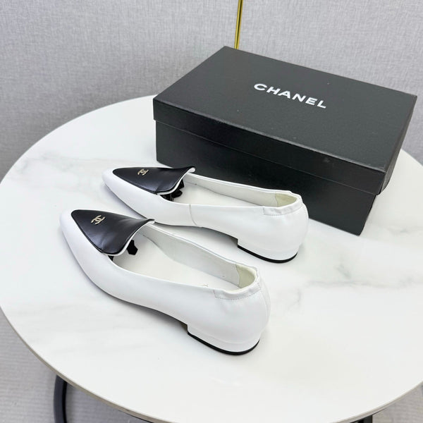 CC 26s Pointed Loafers Black White Sheepskin 972787