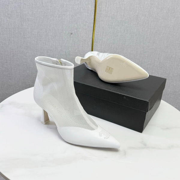 CC 26s Pointed-Toe Stiletto Ankle Boots White Sheepskin Mesh 972788