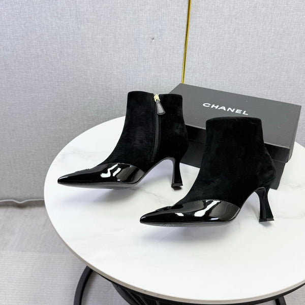 CC 26s Pointed-Toe Stiletto Ankle Boots Black Suede 972792