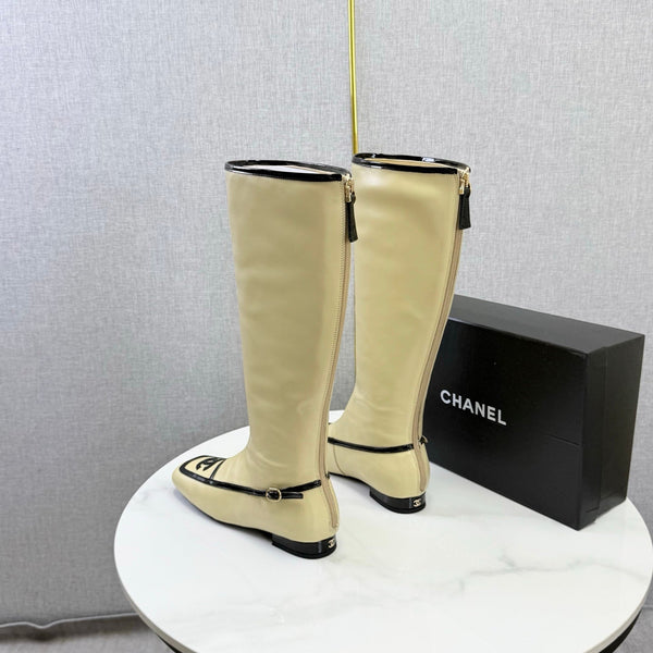 CC 26s Square Toe Low Heel Long Boots Black Beige Sheeepskin 972799