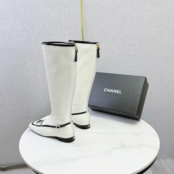 CC 26s Square Toe Low Heel Long Boots Black White Sheeepskin 972802