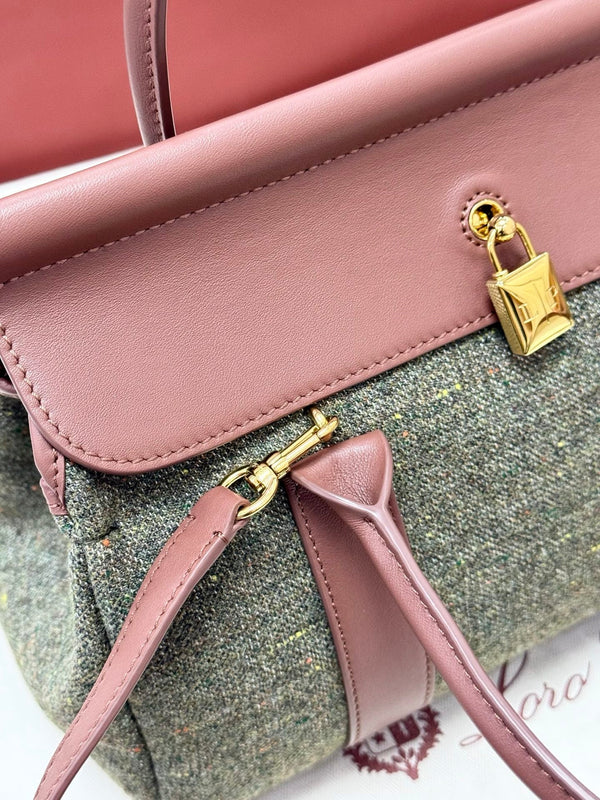 LP Loom L25 Muted Pink Cashmere Calfskin 282242