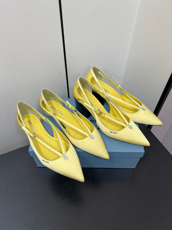 CUT-OUT BALLERINA FLAT IN LIGHT YELLOW SATIN ATTACHED BEAD BUCKLE