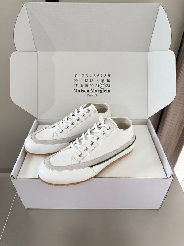 MM Traveler Sneaker White Grey Suede Canvas Sheeepskin 872471