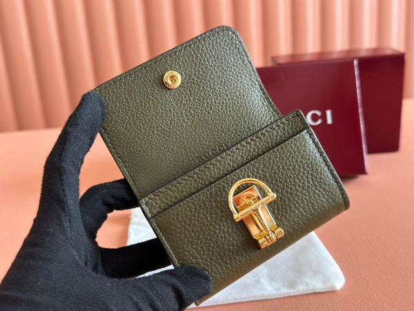 GG Softbit Card Case 10.5 In Green Grainy Calfskin Gold Hardware
