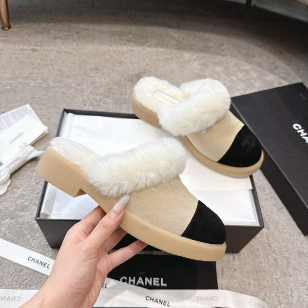 CC 25K Snow Mule 30mm Black Beige Wool Suede 527623