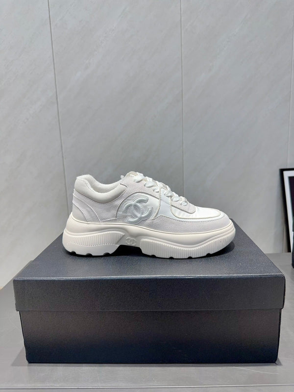 Chanel 25 Sneaker Ivory Suede Cowhide 540328
