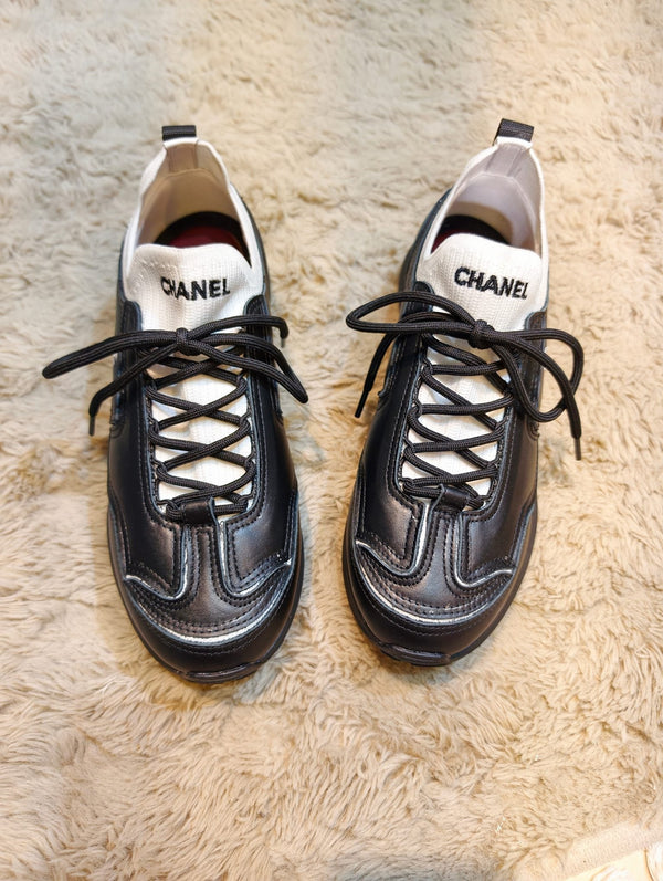 CC Métiers d’art 2026 Sneakers Black Lambskin 941009