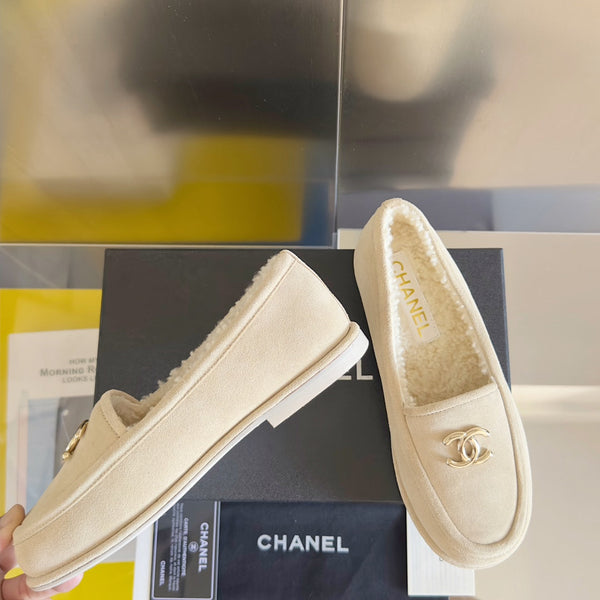 CC Moccasins 15mm White Suede