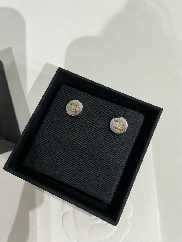 CC 26FW Gorgeous Sliver Gold Earrings 006