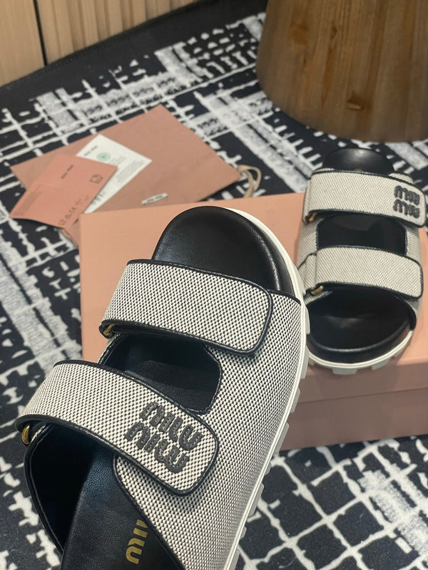 Miu 25S Beige and Black Canvas slides 227135