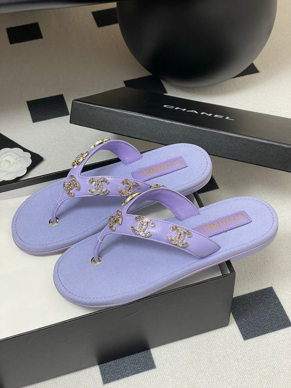 CC 25P Double C 5 Motifs Thongs Sandal Purple Sheepskin 247694