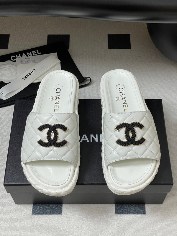 CC 25SS Double C Buckle Thick-soled Mule Sandals White Lambskin 319710