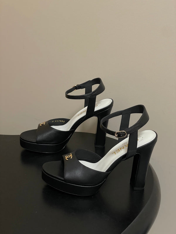 CC 26SS Platform Sandals 120mm Black Double C Sheepskin 632572