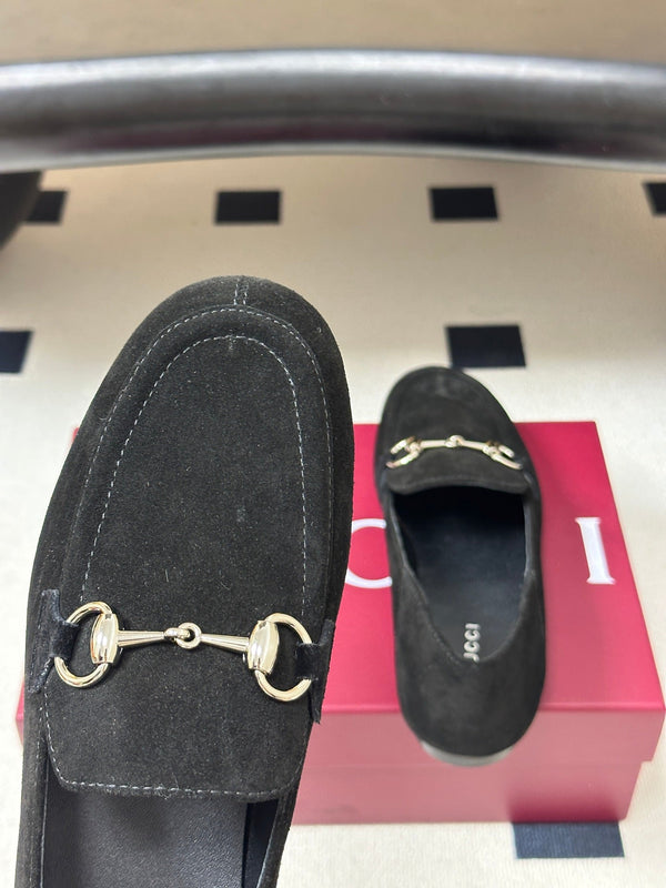 GG 26s Horsebit Loafers Flat Black Suede 952564