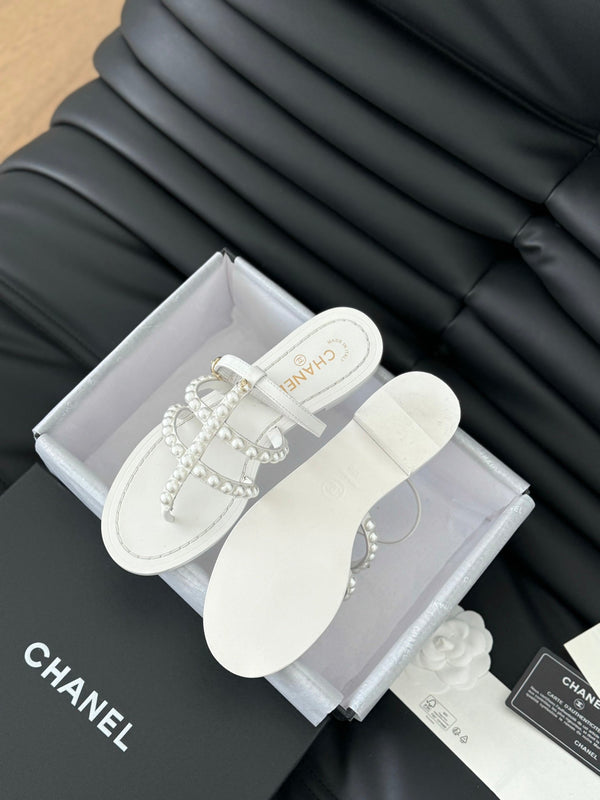 CC 26s Mule Slippers With Pearl Chain White Lambskin