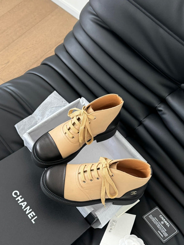 CC Ankle Boots Dark Beige Mix Black Calfskin 937064