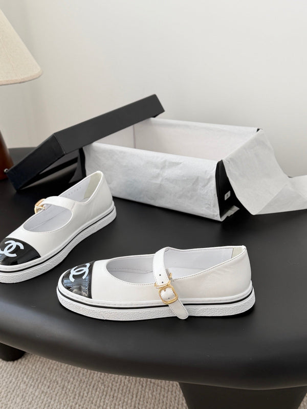 CC 26P Mary Jane Black White Patent Leather Lambskin 670806