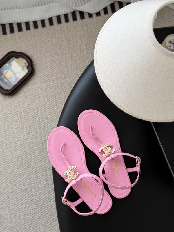 CC Strappy Sandals Pink Sheepskin 670384