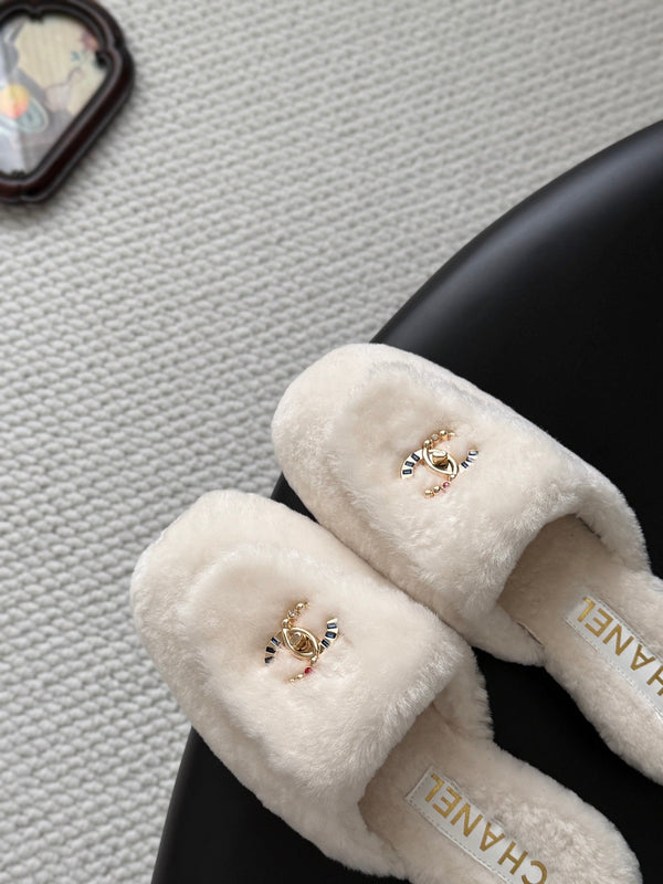 CC 26s Mules White Gold Shearling 127708