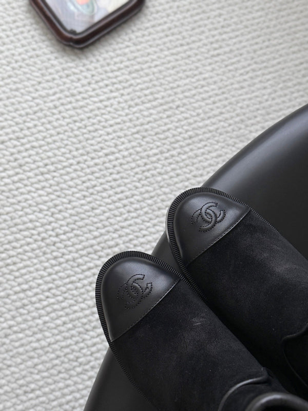 CC 26s Embroidered Logo Ankle Boots Black Suede 127787