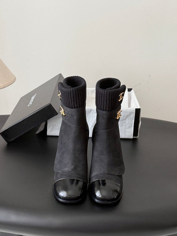 CC 26s Ankle Boots Black Knit Cuff Suede 127792
