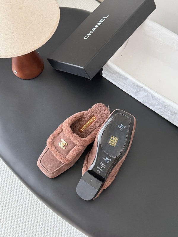CC 26S Shearling Trim Mules Khaki Gold Suede 127802