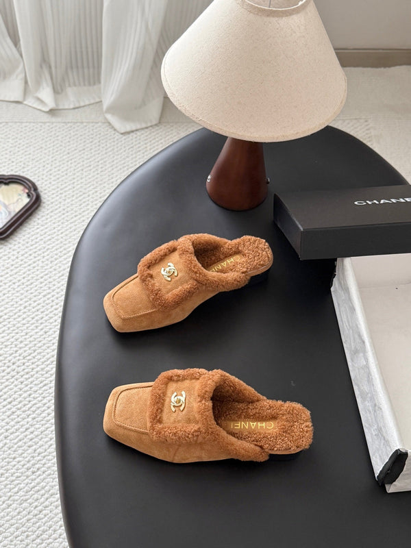 CC 26S Shearling Trim Mules Brown Gold Suede 127804