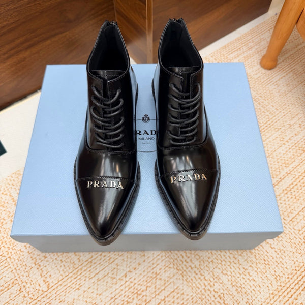 Prad 26s Pointed-Toe Derby Shoes Black Patent Leather 974552