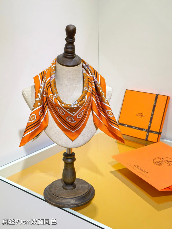 HM Eperon d'Or bandana Scarf 90x90 Orange Colorful Twill Silk 202550