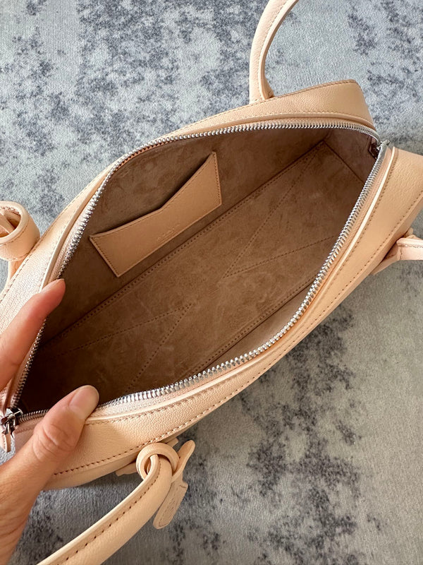 LE TECKEL SMALL BAG 27 IN BISQUE GOATSKIN