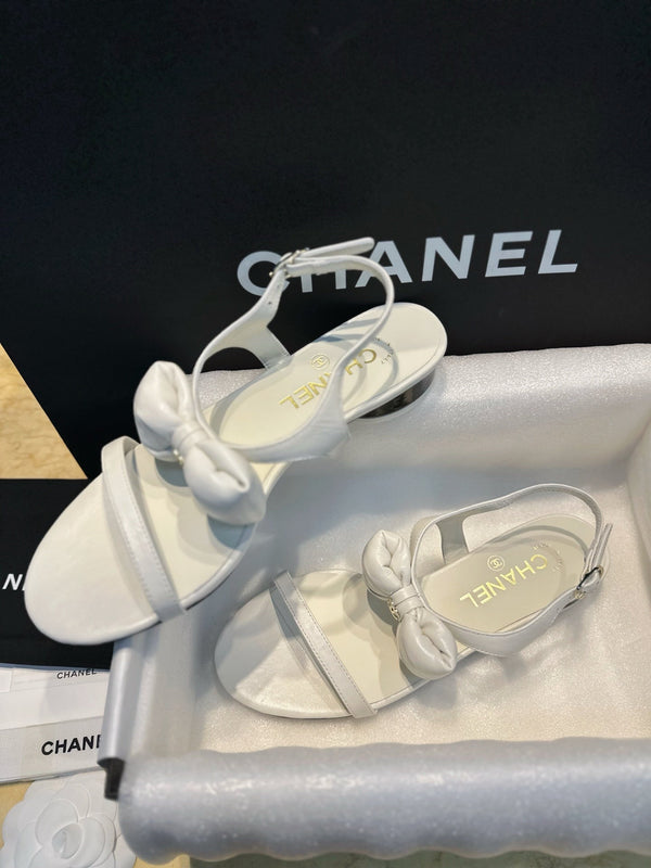 CC 26s Bow Block Flat Sandals White Leather 964833