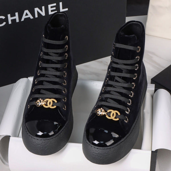 CC 26s Combat Boots Black Suede Leather 964729