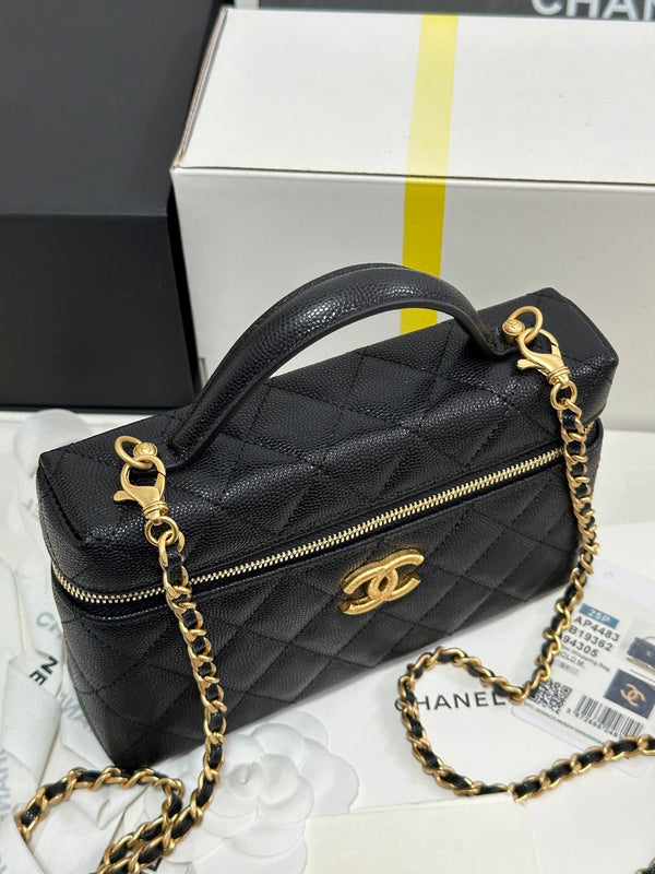 CC 25P Vanity Case 19.5cm Black Calfskin Gold Hardware 243586