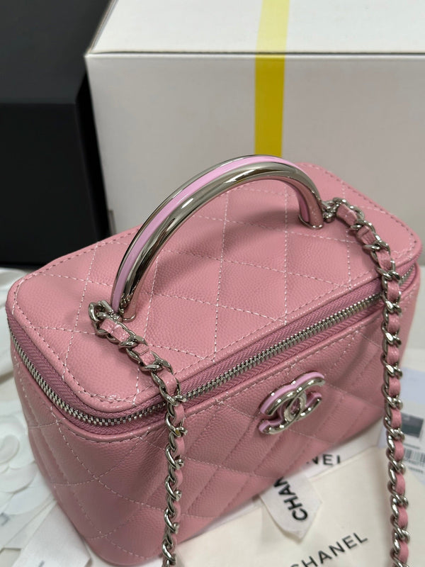 CC 25P Vanity Case 17cm Pink Pastel Leather Silver Hardware 243463