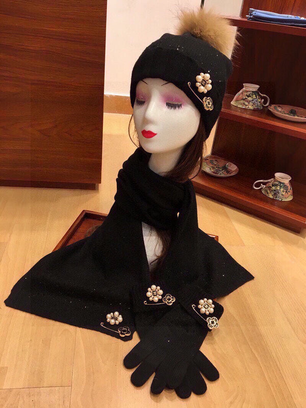 THREE-PIECE SET IN BLACK CASHMERE 424004