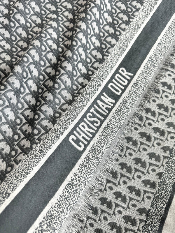 CD 26s Scarf 140cm In Cashmere Silk 313215