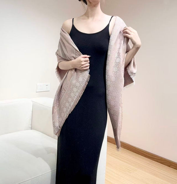 CD 26s Scarf 140cm Silk & Cashmere 303196