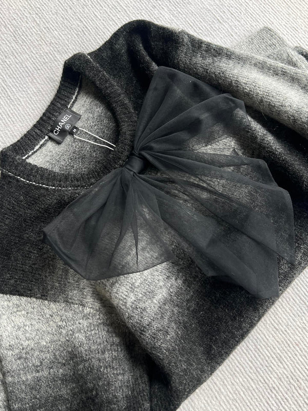 Chanel 25 Bow Round Neck Sweater Black Gray Cashmere 316413