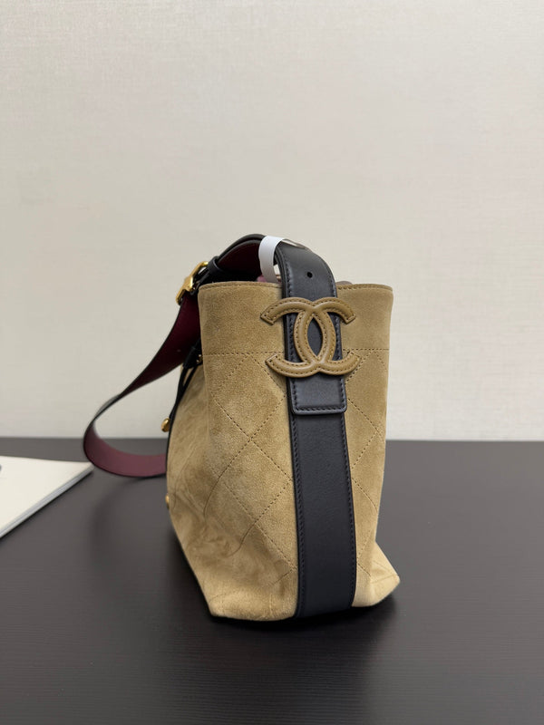 CC 26s Bucket 23cm Bag Black Brown Suede Calfskin (10 days to product)