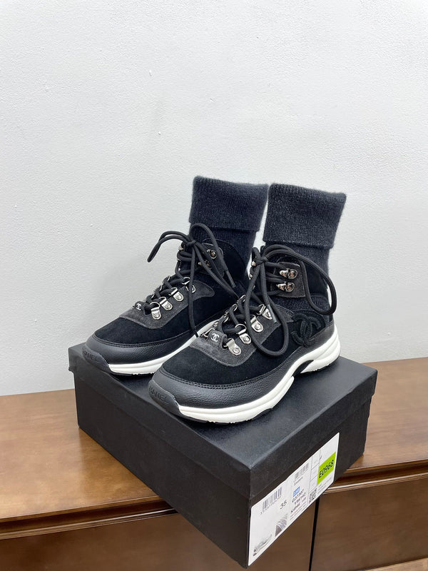 CC Sneaker 30mm Black Suede And Wool