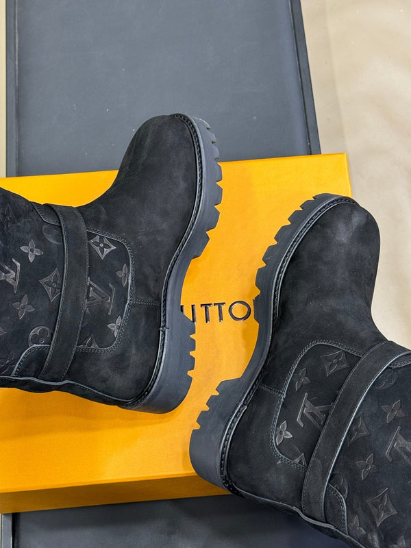 LV 25 Shearling Boots Black Suede 576935