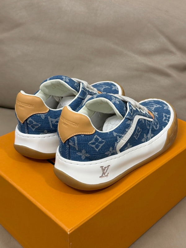 LV 25 Oversized Sneakers Blue Denim 576957