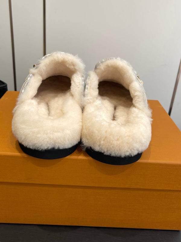LV Cosy Flat Slippers Comfort Clog Light Khaki Beige Leather Monogram Fur 533470