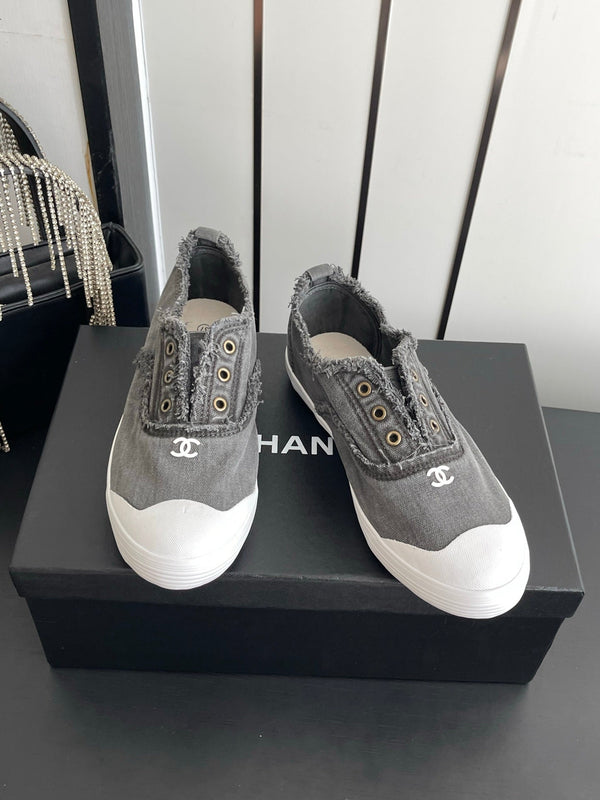CC 26s Laceless Canvas Sneakers Dark Grey Canvas 945155