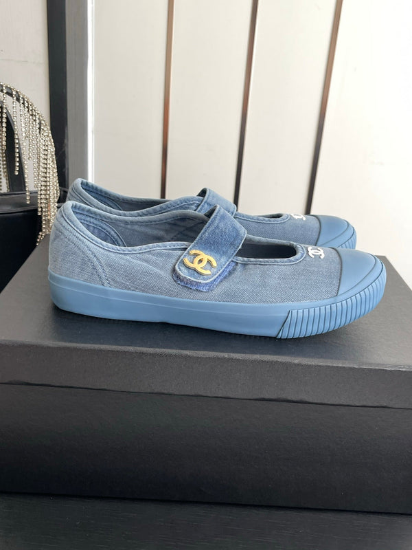 CC 26s Mary Jane Sneakers Blue Canvas 945161