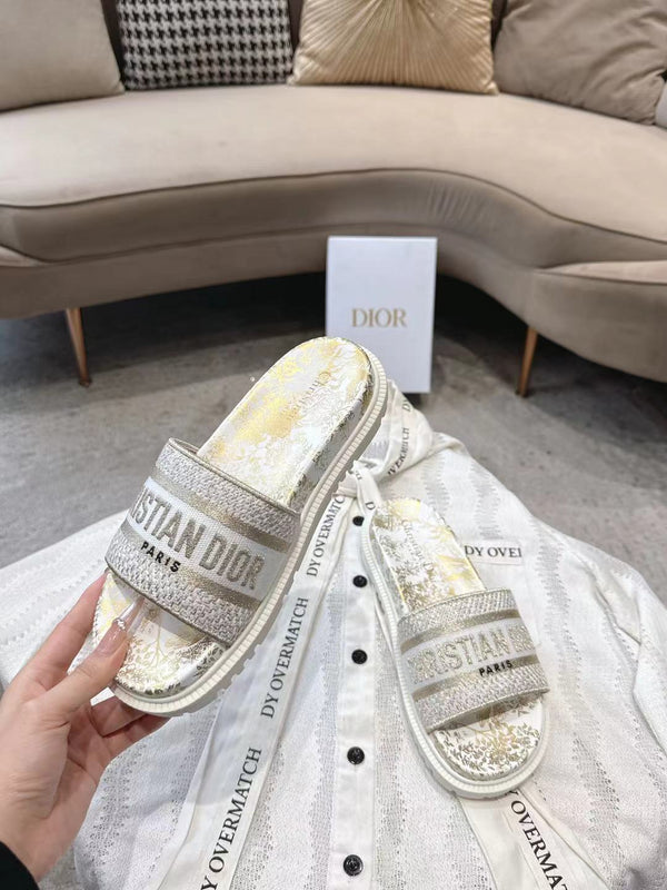 CD 26s Platform Sandals Grey Gold White Leather Fabric 944457