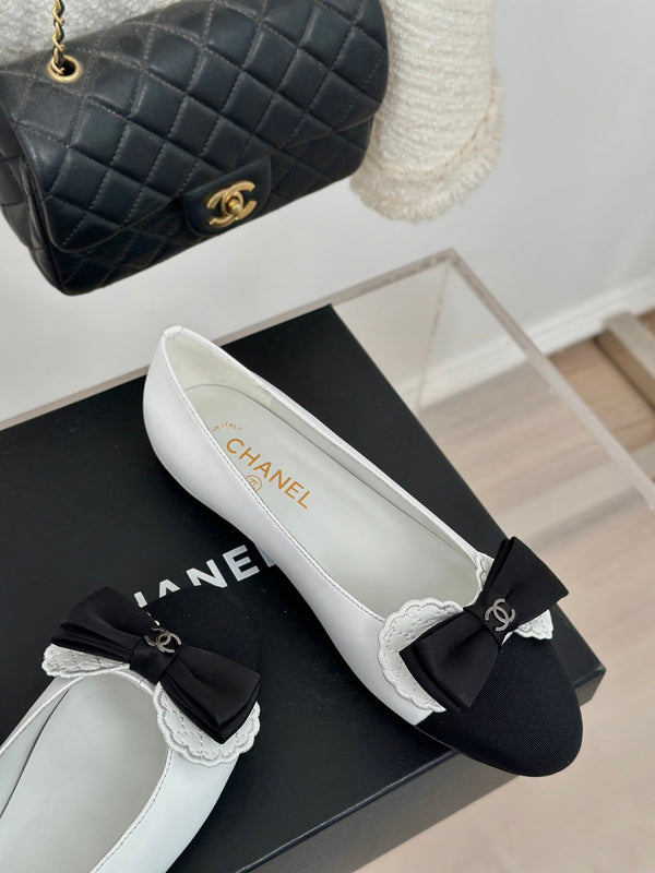 CC Ballet Flats White With Bow Lambskin