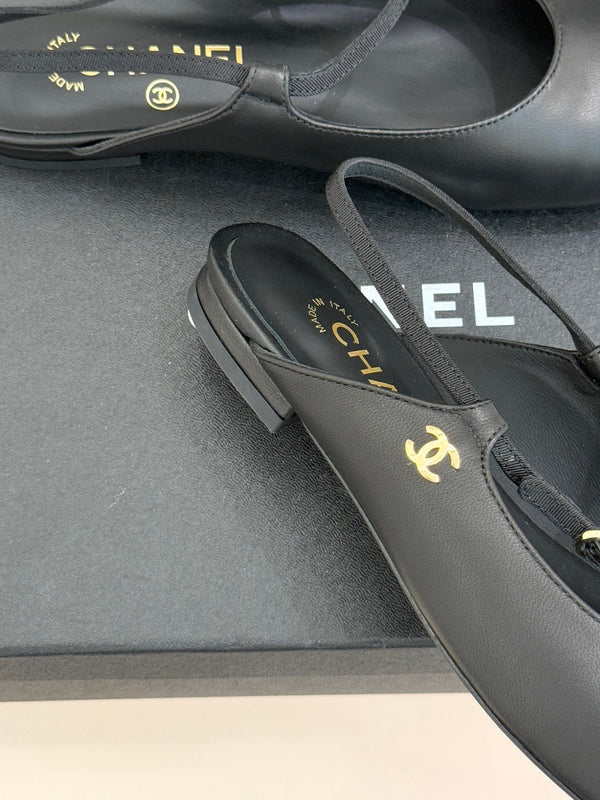 26C Two-tone Double C Flat Shoes Black Sheeskin 557688
